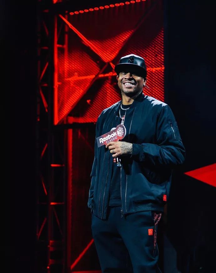 前锋替补登场首球建功，提高信任度（替补前锋登场即破门，信任度提升）