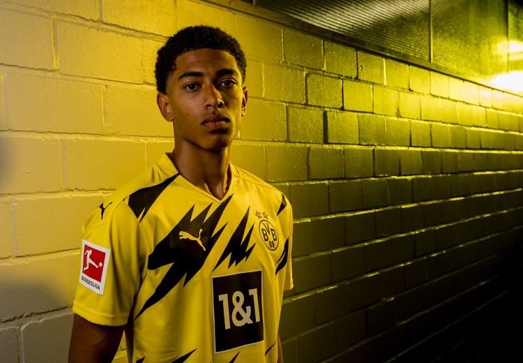 库里：我们都知道库明加的天赋，我们仍相信他能做出重要贡献（库里：库明加的天赋显而易见，我们仍坚信他能作出关键贡献）