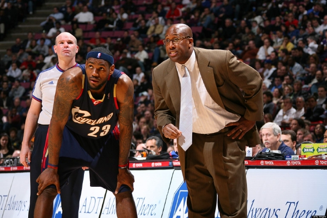 中国球员留洋要分几步走？看看日本足球的“参考答案”（中国球员留洋路线图：日本足球的可借鉴方案）