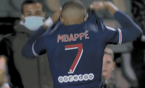 莫雷托：皇马依旧信任阿隆索，并且将在六月份签下一名中后卫（莫雷托：皇马对阿隆索信心不变，计划六月引进一位中后卫）