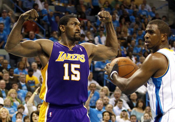 库拉索助教：人们太疯狂了！我们的岛屿太小，装不下这份喜悦（库拉索助教感叹：全民狂欢，小岛盛不下这份喜悦）