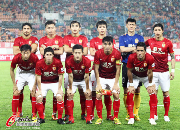 都体：弗拉霍维奇可能缺席尤文20场比赛，包括多场关键战役（都体：弗拉霍维奇或将缺席尤文多达20场，关键之战受波及）