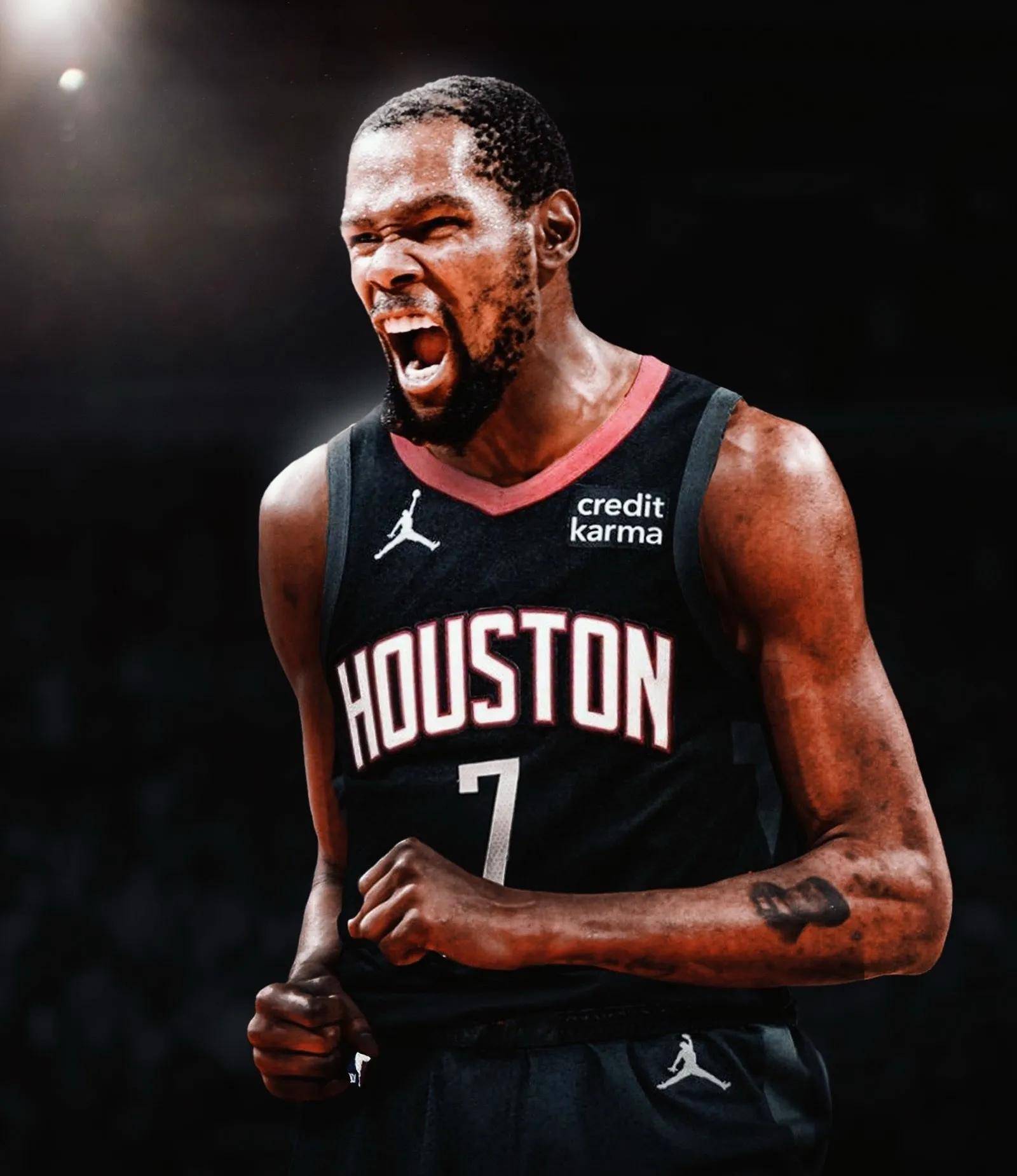 状态火热！克洛尼首节三分4中3独砍14分（火力全开！克洛尼首节14分，三分4投3中）