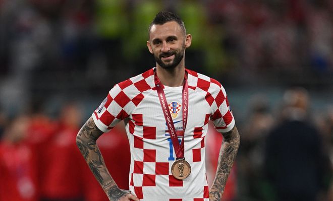 记者：尤文可能在冬窗拿洛卡特利和国米租借交换弗拉泰西（记者：尤文或冬窗以洛卡特利＋租借方案与国米交换弗拉泰西）