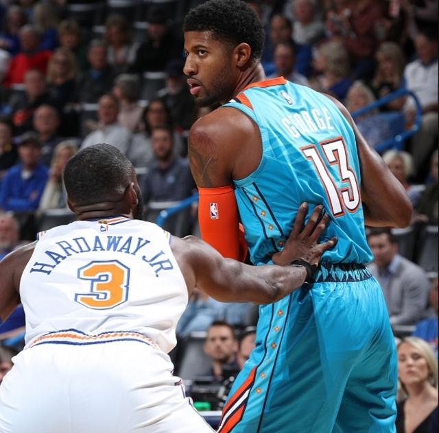 绿帽哥：利物浦所有老队员都在萨拉赫风波中力挺斯洛特（绿帽哥：利物浦全体老将在萨拉赫风波期间一致声援斯洛特）