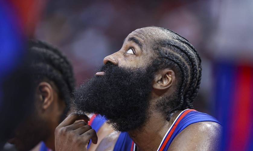 文班：尼克斯战术不如雷霆复杂，但身体对抗强度为联盟顶级（文班评价尼克斯：战术复杂度逊于雷霆，身体对抗堪称联盟顶级）