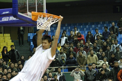 德转西甲俱乐部身价排名：皇马13.8亿第1，最低奥维耶多5840万（德转公布西甲俱乐部总身价榜：皇马13.8亿居首，奥维耶多5840万垫底）