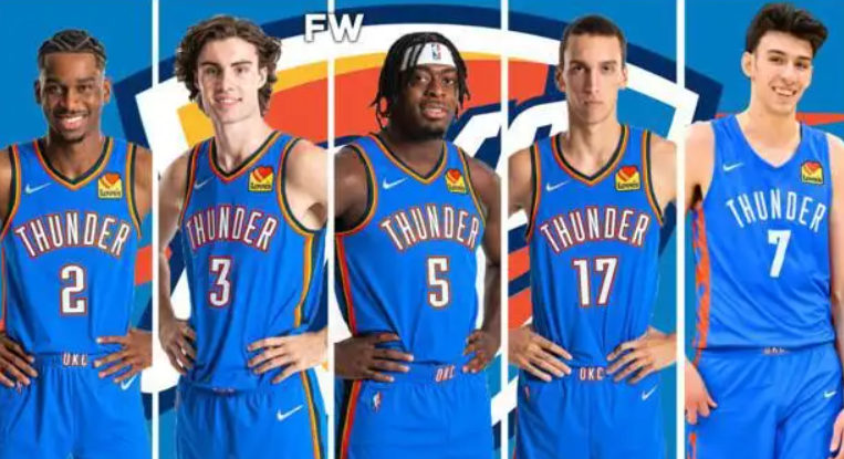 张镇麟表现抢眼，半场贡献8分2助1帽（张镇麟状态火热，半场斩获8分2助攻1盖帽）