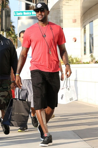 NBL今日季前赛综述：汤杰19分2板1助2断 上海玄鸟战胜湖北文旅（NBL季前赛今日战报：汤杰19分2板1助2断，上海玄鸟击败湖北文旅）