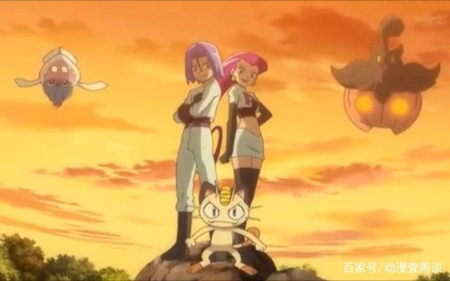 杜兰特关键三分，锁定比赛胜利（杜兰特命中致胜三分，锁定胜局）