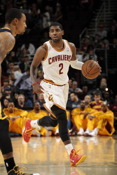 张琳芃第11次赢得中超冠军，超越郑智成国内联赛历史第一人！（张琳芃豪取中超第11冠，超越郑智加冕国内联赛历史第一人）