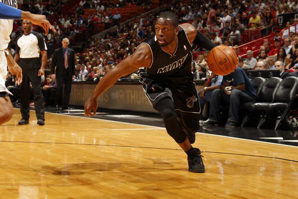 世俱杯冠军双线崩盘？从6场不败到4场不胜！欧冠掉出前10+英超跌第5（世俱杯霸主陷入双线低迷：6场不败变4场不胜，欧冠跌出前十、英超滑至第5）